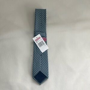 Vineyard vines boys tie